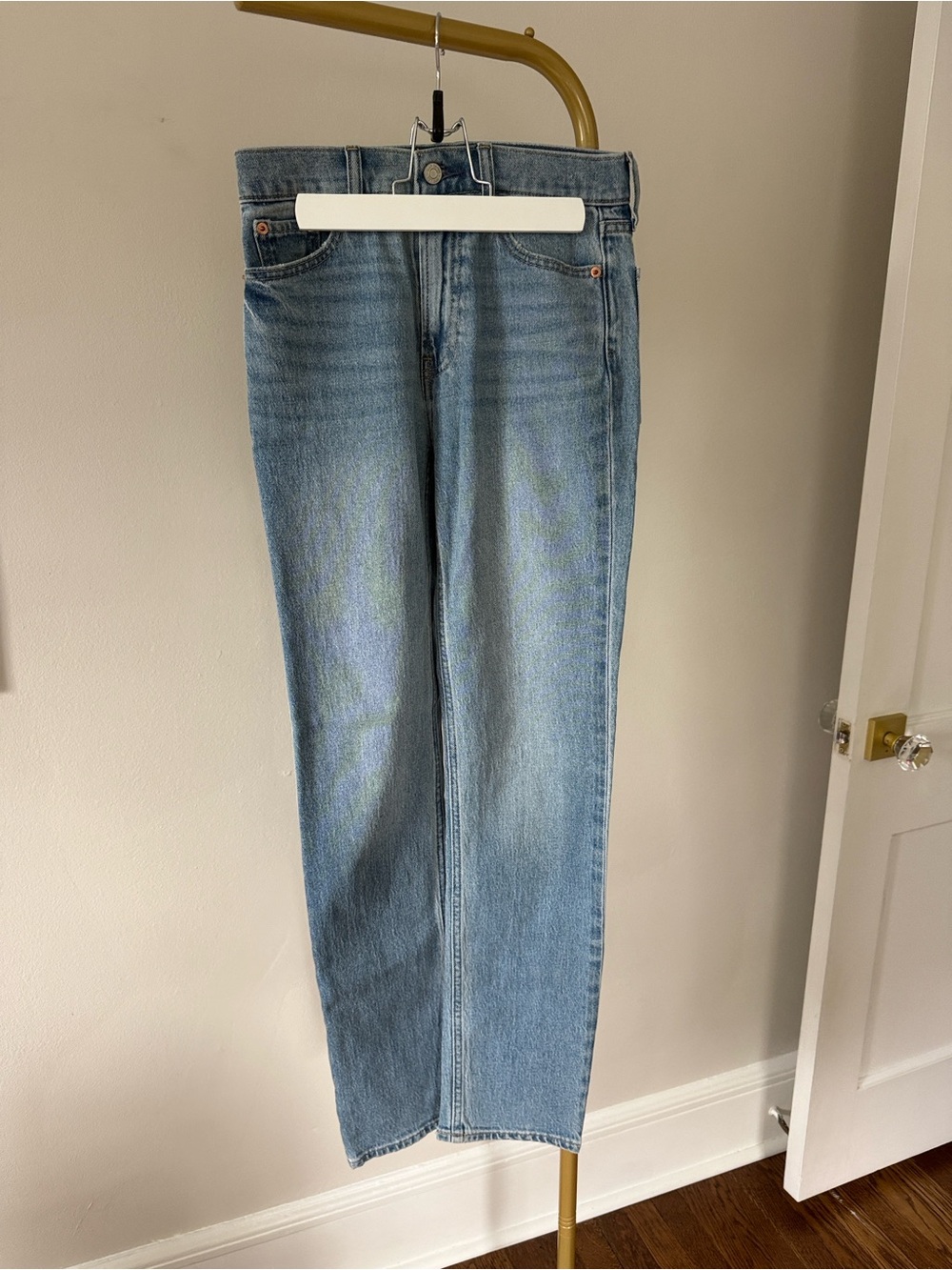 GAP 90’s high rise slim Straight-Leg Jeans, medium wash - Picture 5 of 5